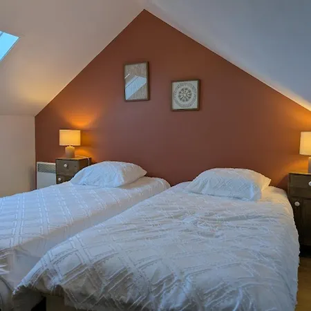 La Fugue - Proche Du Front De Et Vue Chapelle *