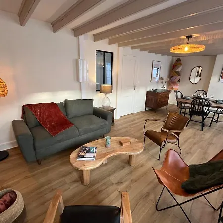 La Fugue - Proche Du Front De Et Vue Chapelle *