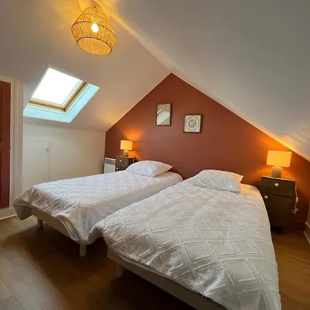 La Fugue - Proche Du Front De Et Vue Chapelle